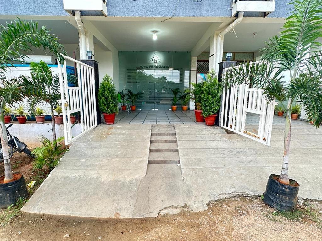 Hotel Prime Classic Shamshabad Exterior foto